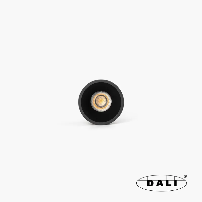 TULIPA downlight empotrable negro 10W 15° 2700K CRI90 DALI Devolución Gratuita