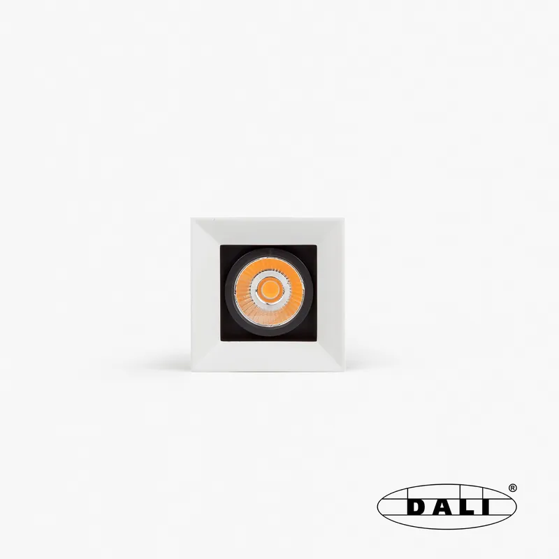 PODIUM módulo DFA blanco 15° 3000K CRI97 DALI Oferta Limitada