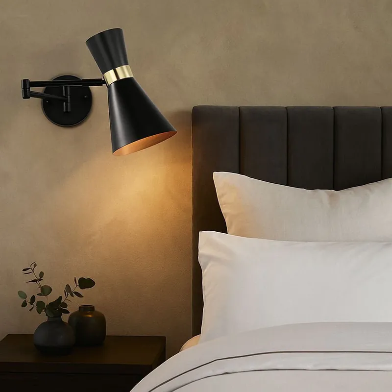 Venta Final Aplique de pared con brazo articulado "Mode" Negro y dorado